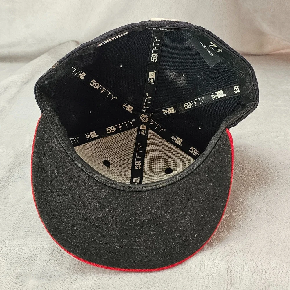 New Era 59FIFTY Atlanta Braves On-Field Fitted Cap Size 7 3/8 Navy Red MLB Hat